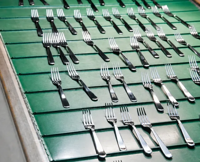 Flatware cleaning process